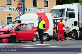 Rettungshubschraubereinsatz nach Verkehrsunfall verkehrsunfall_030.jpg