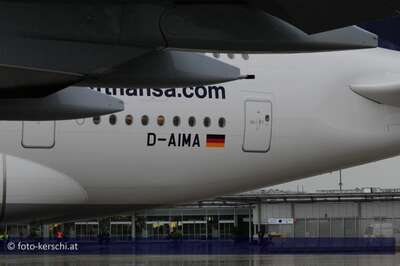 Airbus A380 in Linz gelandet a380_070.jpg