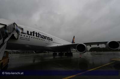 Airbus A380 in Linz gelandet a380_092.jpg