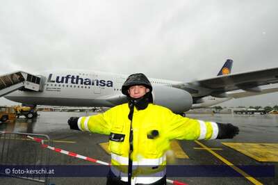 Airbus A380 in Linz gelandet a380_101.jpg