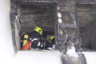 Wohnungsbrand in Mehrparteienhaus _MG_8451.jpg