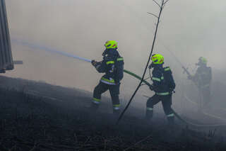 Großeinsatz bei Brand in Volkersdorf DRA_8366.jpg