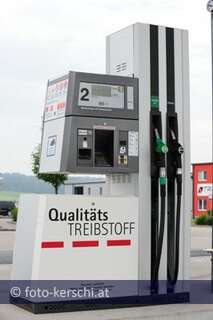 Erste Hofertankstelle in Oberösterreich ist eröffnet hofertankstelle_004.jpg