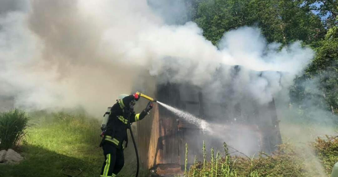 Titelbild: Gartenhüttenbrand in St. Martin