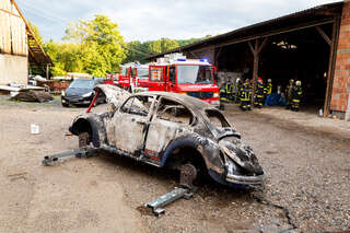 VW Käfer in Prambachkirchen ausgebrannt BAYER_AB1_4997-Bearbeitet.jpg
