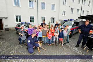 Ferienaktion: Kinder auf Besucht bei der Bezirkspolizeiinspektion Freistadt kinderpolizei-022.jpg