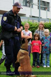 Ferienaktion: Kinder auf Besucht bei der Bezirkspolizeiinspektion Freistadt kinderpolizei-030.jpg