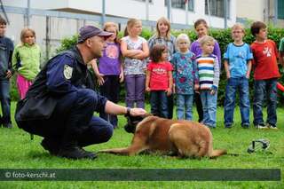 Ferienaktion: Kinder auf Besucht bei der Bezirkspolizeiinspektion Freistadt kinderpolizei-033.jpg