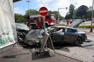 Schwerer Verkehrsunfall in Steyr foke_2019080409452339_013.jpg