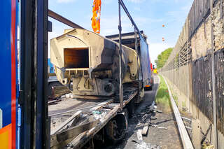 Lkw geriet in Brand, Autobahn musste gesperrt werden FOKE_20190807124118_013.jpg