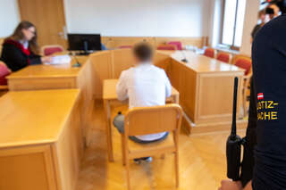 Freundin geschlagen und gefangen gehalten - Haft für Linzer Teenager FOKE_2019080808434040_021-Bearbeitet.jpg