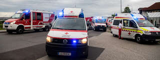 Schwerer Verkehrsunfall mit 6 Verletzten in Enns FOKE_2019081019094775_015.jpg