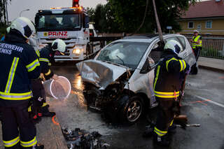 Schwerer Verkehrsunfall mit 6 Verletzten in Enns FOKE_2019081019564829_069.jpg