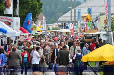 Trachtenumzug sorgt für Besucherrekord muehlviertler-volksfest-tag-zwei-154.jpg