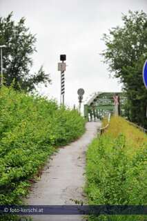 Linzer Eisenbahnbrücke für drei Tage gesperrt eisenbahnbruecke-gesperrt-002.jpg