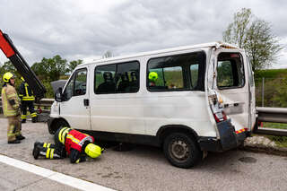 Fünf Verletze: LKW fuhr auf Kleinbus auf FOKE_2019090713436139_036-Bearbeitet.jpg