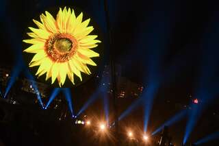 Sonnenblume strahlte bei Visualisierten Klangwolke über Linz E4EABAF5-E93A-4A20-95D5-69891F0B8955.jpeg