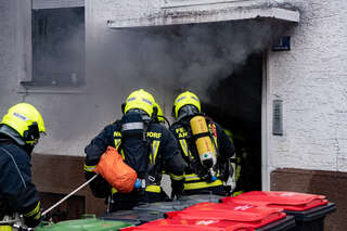 Feuerwehr rettet Person und Tiere bei Wohnhausbrand FOKE_2019100913134028_006.jpg
