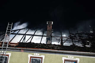 Großbrand eines landwirtschaftlichen Gebäudes in Steinerkirchen FOKE_2019103102440345_010.jpg