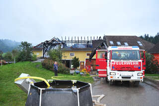 170 Feuerwehrmänner bei Großbrand im Einsatz brand_tragwein_066.jpg