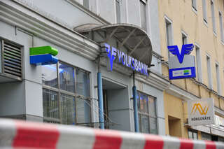 Volksbank in Linz überfallen - Flucht im Mercedes ker_3576.jpg