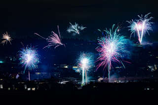 Jahreswechsel mit imposanten Feuerwerken begrüßt FOKE_2020010101048993_051.jpg