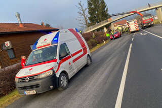 Schwerer Verkehrsunfall mit Geländewagen auf der B139 FOKE_2020011714516374_022.jpg