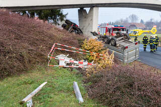 Schwerer Verkehrsunfall mit Geländewagen auf der B139 FOKE_2020011716036970_013-Bearbeitet.jpg