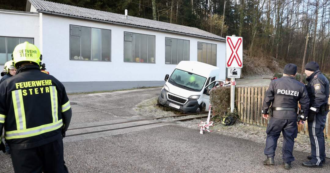 Titelbild: Fahrzeugbergung in Steyr