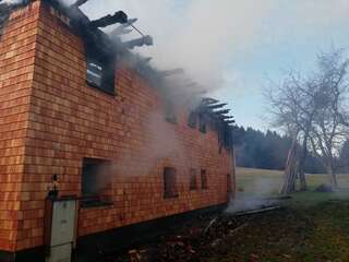 Brand eines Holzhauses - SOKO Donau-Drehort brannte nieder 3C22DF40-65F1-4162-9480-2964ED2370AA.jpeg
