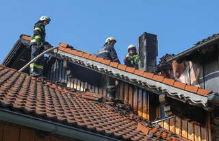 Brand im Dachbereich eines Wohnhauses JODTS_20200327_10.jpg