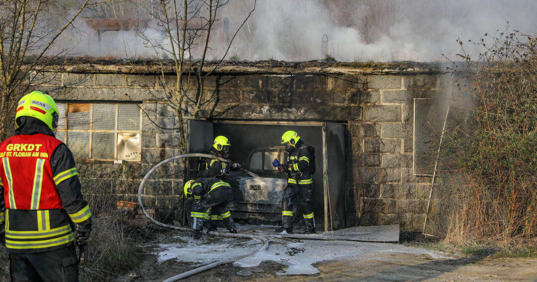 Brand einer Lagerhalle in St. Florian am Inn
