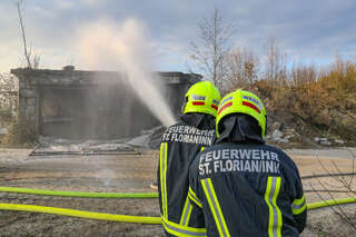 Brand einer Lagerhalle in St. Florian am Inn JODTS_20200404_32.jpg