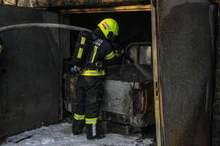 Brand einer Lagerhalle in St. Florian am Inn JODTS_20200404_52.jpg