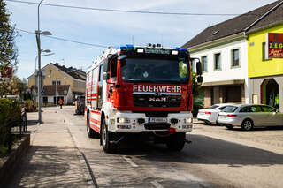 Ölspur beschäftigt die Feuerwehr Schwertberg FFSCHWERTBERG_FOBRA_20200415_18.jpg