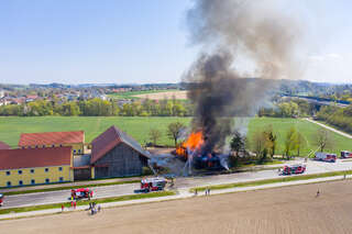 Brand eines Stadls in Reichersberg 20200417_162109_128.jpg