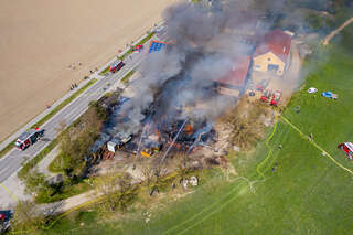 Brand eines Stadls in Reichersberg 20200417_162428_133.jpg