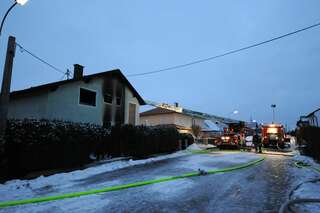 Drei Tote bei Wohnhausbrand in Traun wohnhausbrand-18.jpg