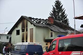 Drei Tote bei Wohnhausbrand in Traun wohnhausbrand-29a.jpg