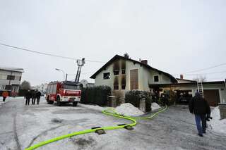 Drei Tote bei Wohnhausbrand in Traun wohnhausbrand-36.jpg