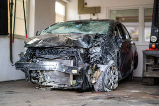 Auto fing nach Unfall Feuer – Pensionist rettete Unfalllenker FOKE_2020051008250675_024.jpg