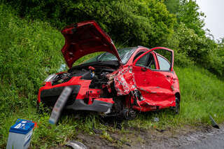 Verkehrsunfall mit mehreren Fahrzeugen in Steyr FOKE_2020051510491838_020-Bearbeitet.jpg