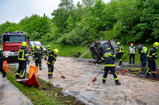 Verkehrsunfall mit mehreren Fahrzeugen in Steyr FOKE_2020051511241884_040.jpg