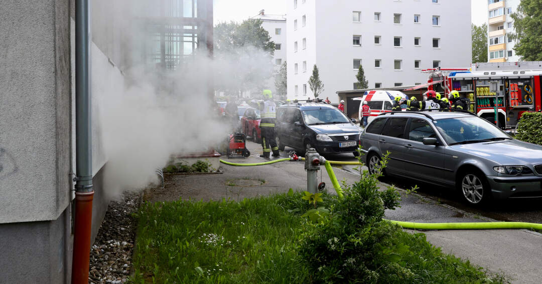Vier Verletzte bei Kellerbrand in Steyr