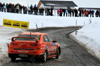 Jänner-Rallye 2011: Sensationeller Umsturz im Klassement jaenner-rallye-tag-1-07.jpg