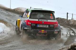 Jänner-Rallye 2011: Sensationeller Umsturz im Klassement jaenner-rallye-tag-1-13.jpg