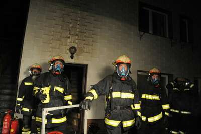 Wohnhausbrand: Kommandant rettet Mutter von zwei Kinder über Leiter brand-freistadt-10.jpg