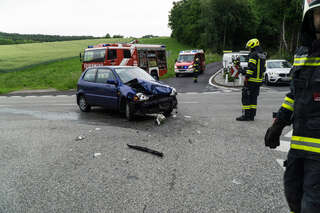 Unfall im Kreuzungsbereich - Bezirk Schärding DSC00246.jpg