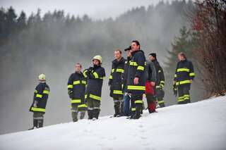 Feuerwehr sprengte Eisstau eisstau-15.jpg