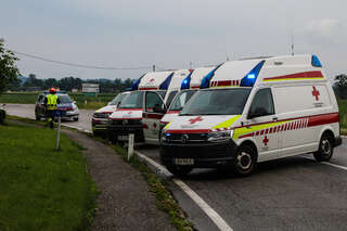 Großaufgebot von Rettungskräften nach schwerem Verkehrsunfall im Einsatz KASTNER_20200620_2.jpg